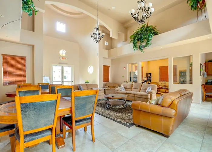 Holiday home Resort-style Pools & Hot Tubs! Mtn-view *